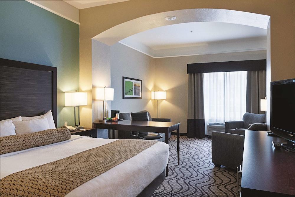 La Quinta By Wyndham Houma Hotel Exterior photo