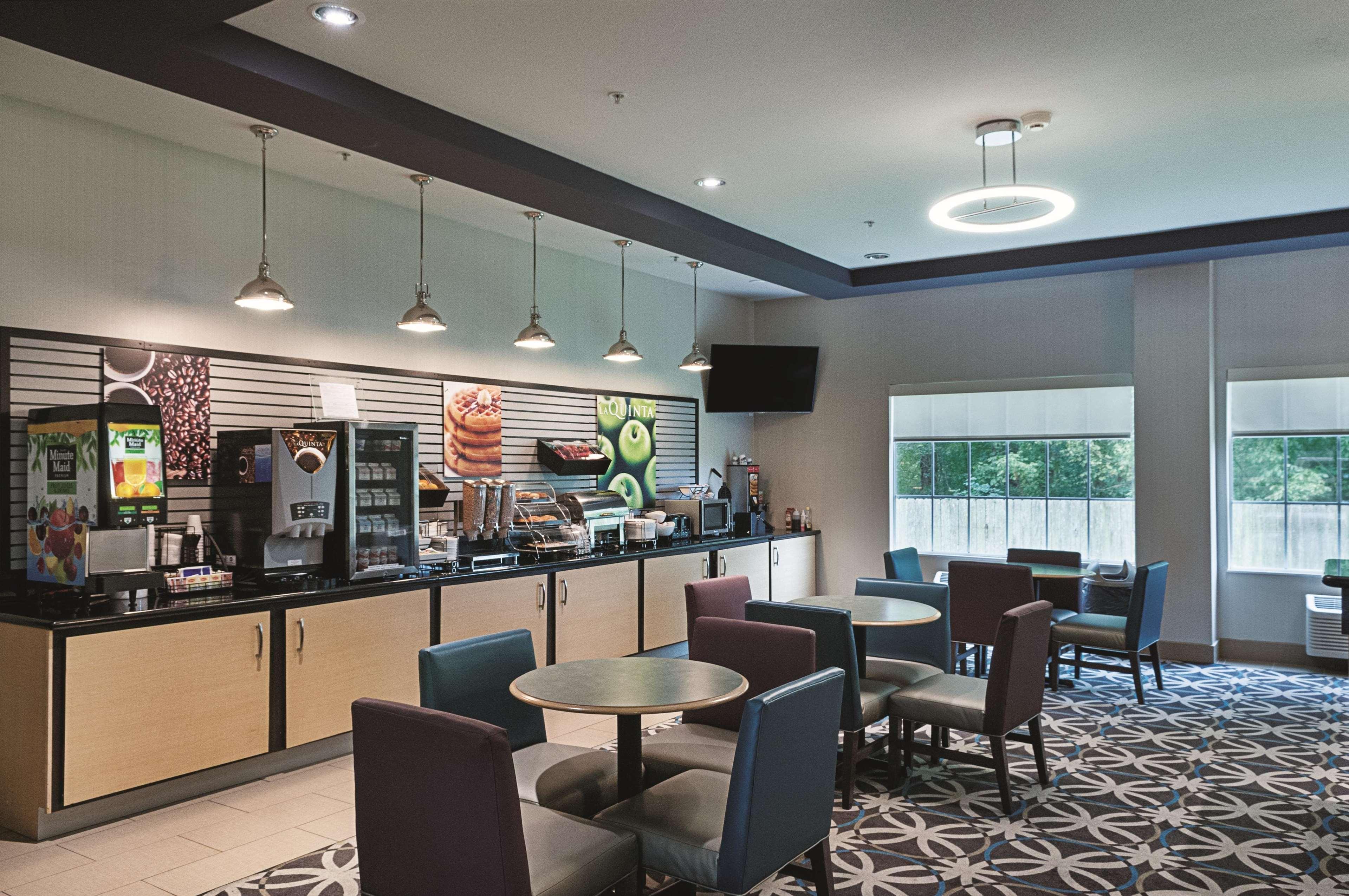 La Quinta By Wyndham Houma Hotel Exterior photo