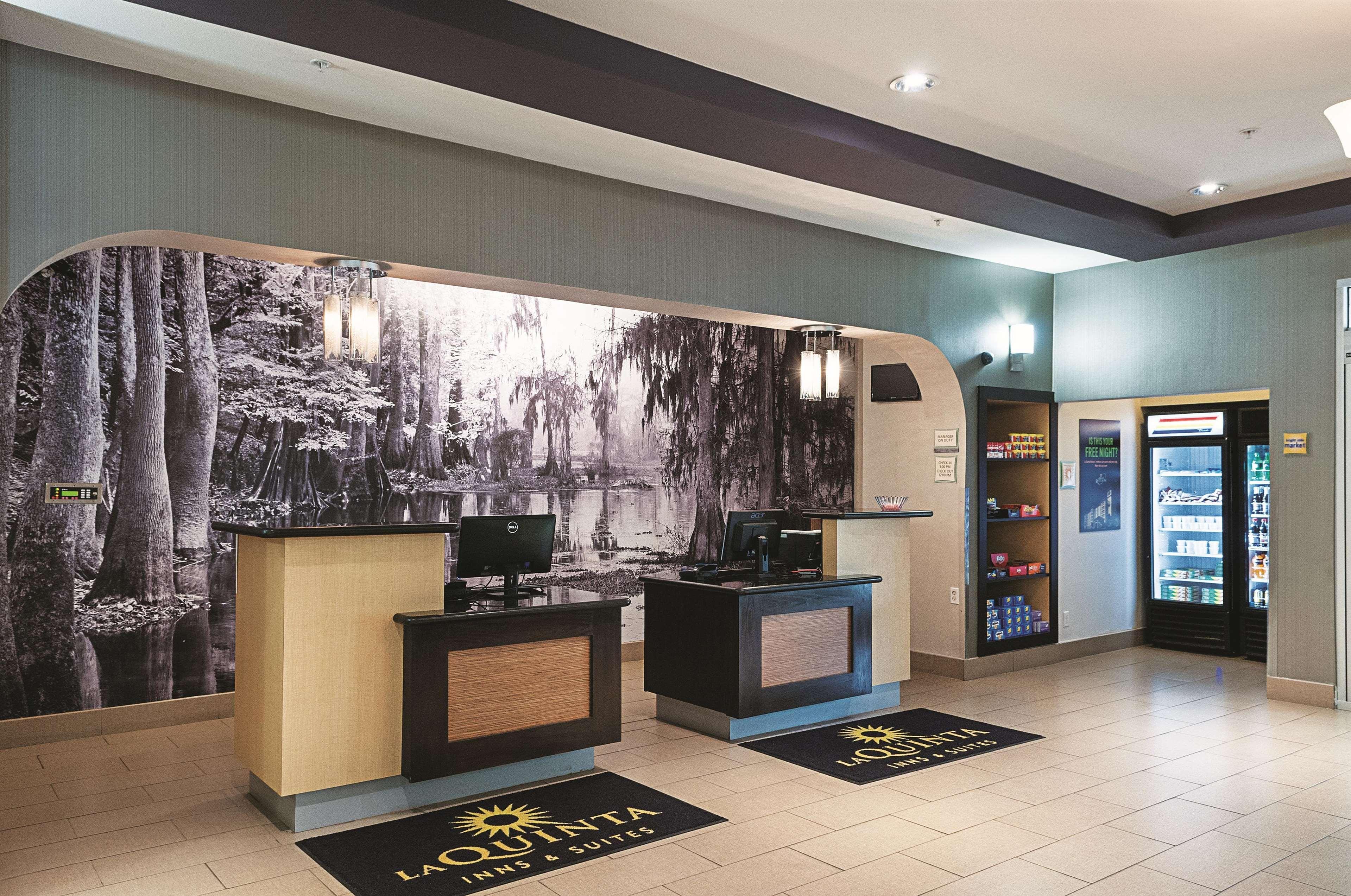 La Quinta By Wyndham Houma Hotel Exterior photo