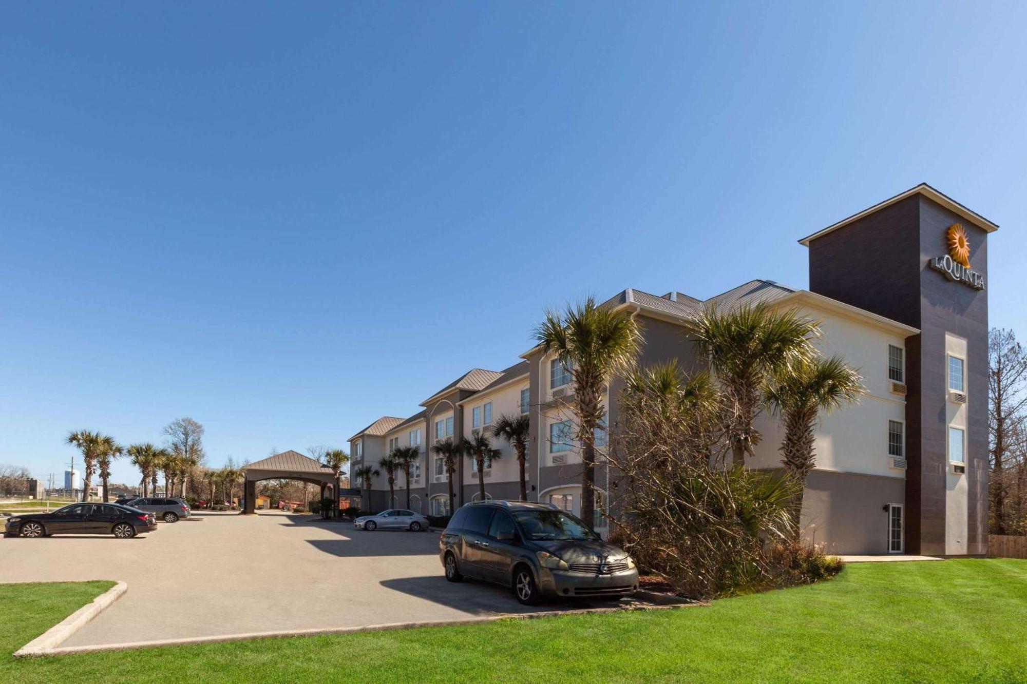 La Quinta By Wyndham Houma Hotel Exterior photo